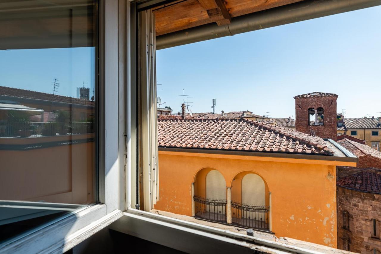 Apartament Terrazza Napoleone - Affitti Brevi Italia Lukka Zewnętrze zdjęcie